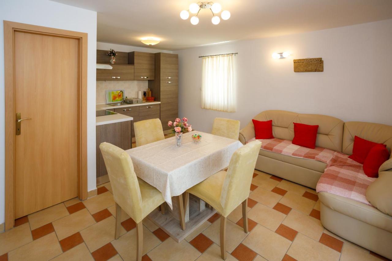 Apartmani Bakran Krk Town Kültér fotó