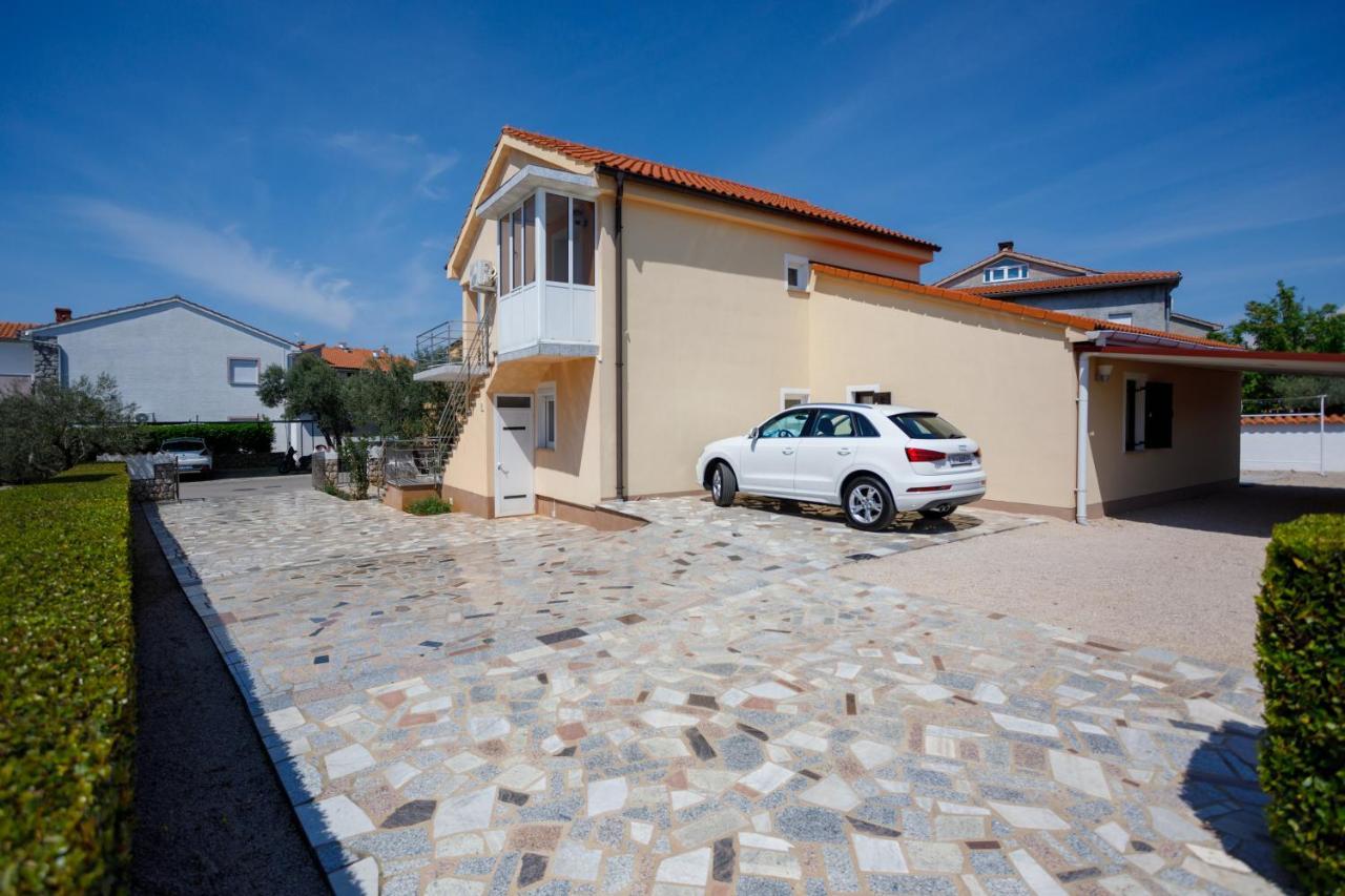 Apartmani Bakran Krk Town Kültér fotó