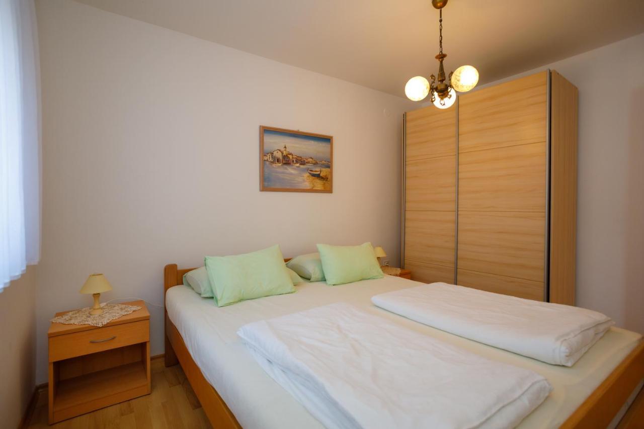 Apartmani Bakran Krk Town Kültér fotó