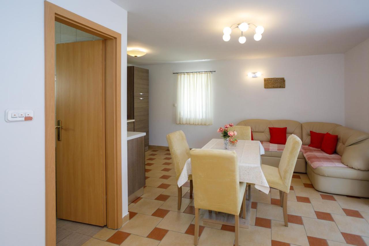 Apartmani Bakran Krk Town Kültér fotó