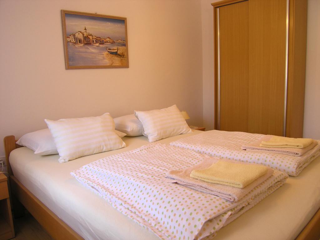 Apartmani Bakran Krk Town Kültér fotó